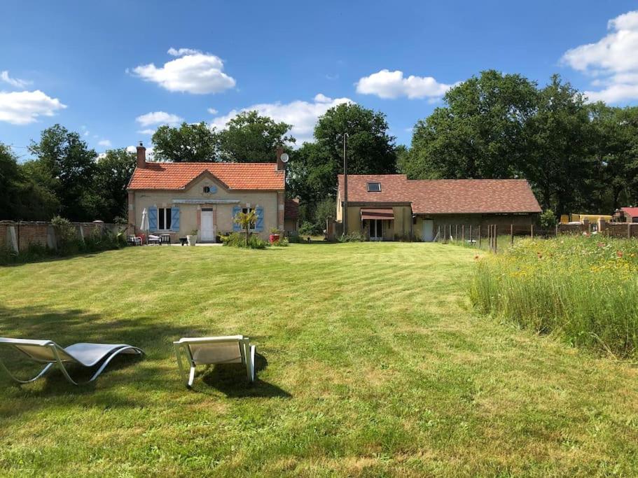 Maison Au Milieu Des Bois Et Des Animaux Chalet
